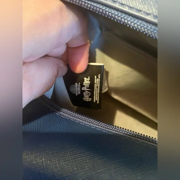 Harry Potter Hogwarts Houses Women's Handbag Purse - Picture 13 of 15